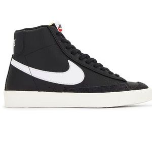 Nike Blazer Mid ‘77 Women’s